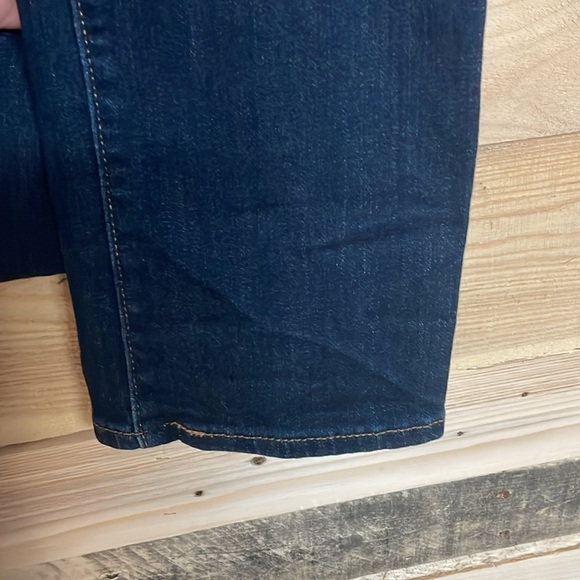 Levi Strauss & CO 714 size 29 mid rise dark wash straight leg stretchy jeans - Picture 6 of 11